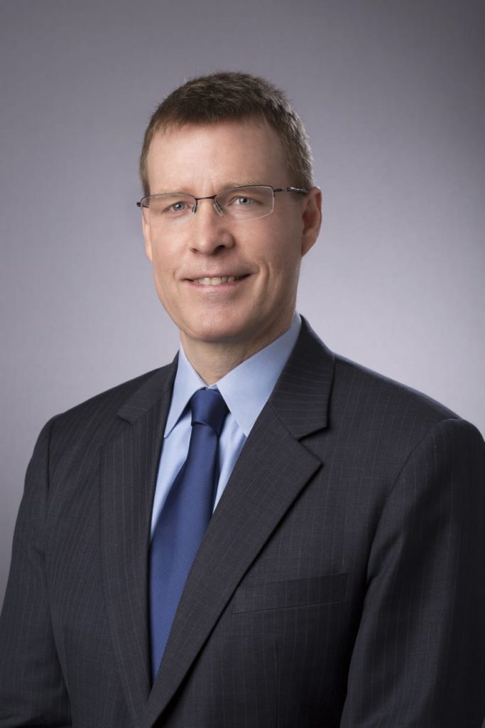 Professionals justin chow de bedin solicitors llp